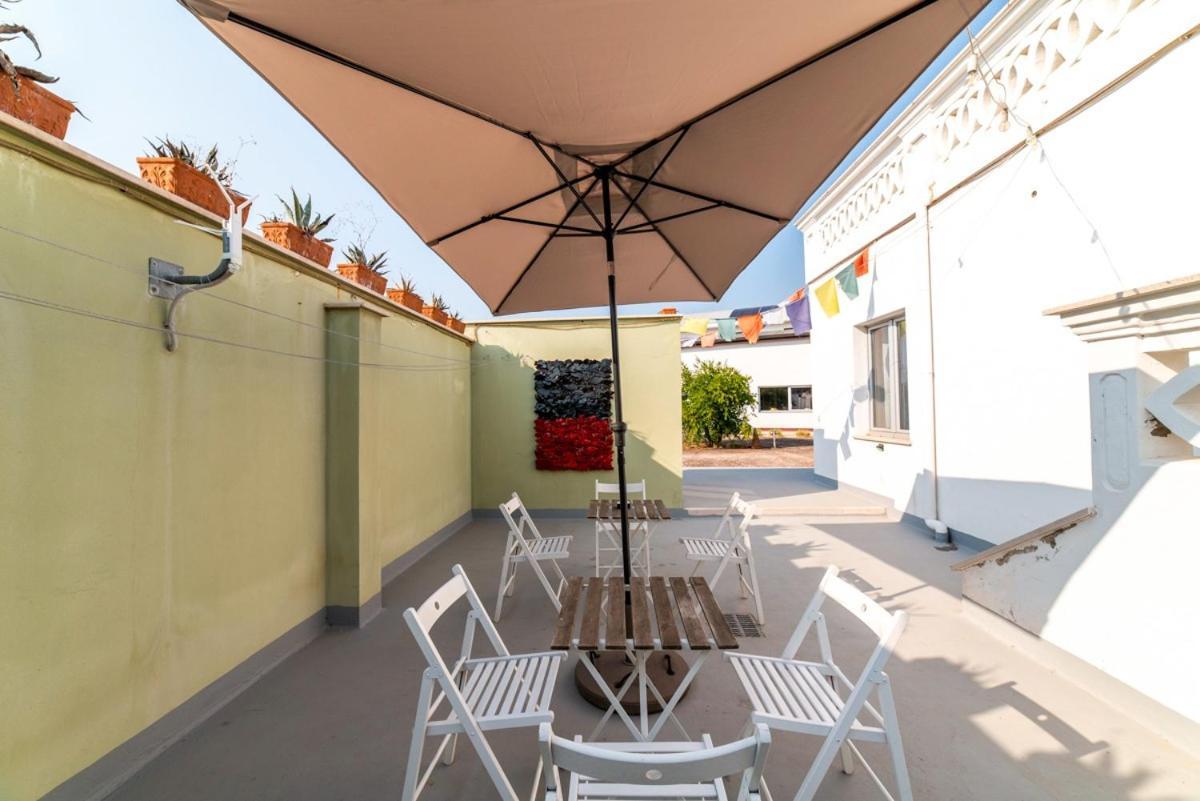 Speciale Tarshito'S Home - Atrium And Terrace Bari Exteriör bild